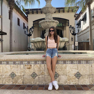 Meet your Posher, Emma